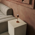 De Pijp Mini Copper Rechargeable Table Lamp – Wireless Charging, Dimmable Lamp & 3 Light Colors Tavellio