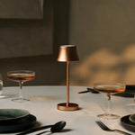 Combi Set Professional – 8 x De Pijp Mini Copper Rechargeable Table Lamps & 1 x Central Station Wireless Charging Station with Qi-Technology – Perfect for Restaurants, Hospitality &Hotels Tavellio