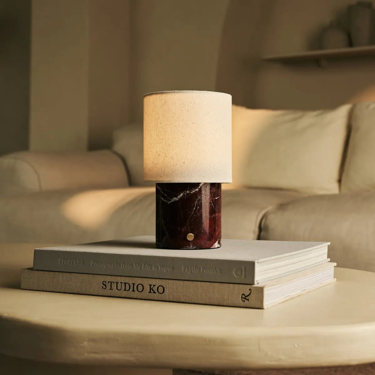 Dou Red / Rosso Levanto – Marble Rechargeable Table Lamp – Cordless, 3 Light Modes & With Linen Interchangeable Lampshade