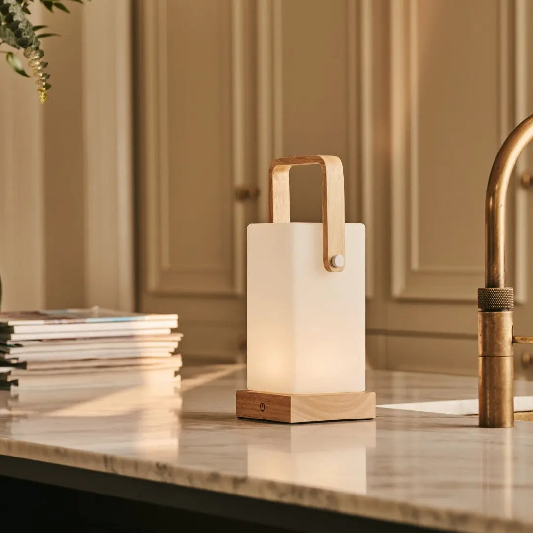 Harper Light Brown Wooden Lamp – Cordless Rechargeable Table Lamp with Handle Tavellio