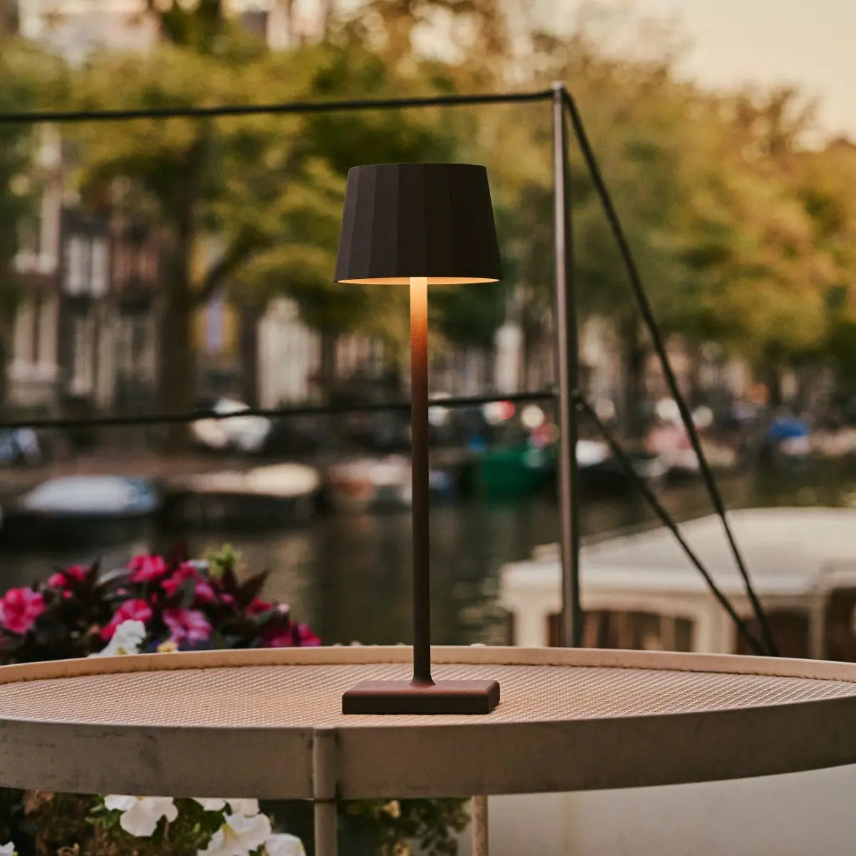 Wouter Mocha Brown Rechargeable Table Lamp – Wireless Charging, Dimmable, 120-Hour Battery Life