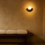 Oplaadbare wandlamp gemaakt van hout en glas. Gemakkelijk te plaatsen, op te laden en eenvoudig in gebruik, geen stroom nodig!