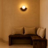 Oplaadbare wandlamp gemaakt van hout en glas. Gemakkelijk te plaatsen, op te laden en eenvoudig in gebruik, geen stroom nodig!