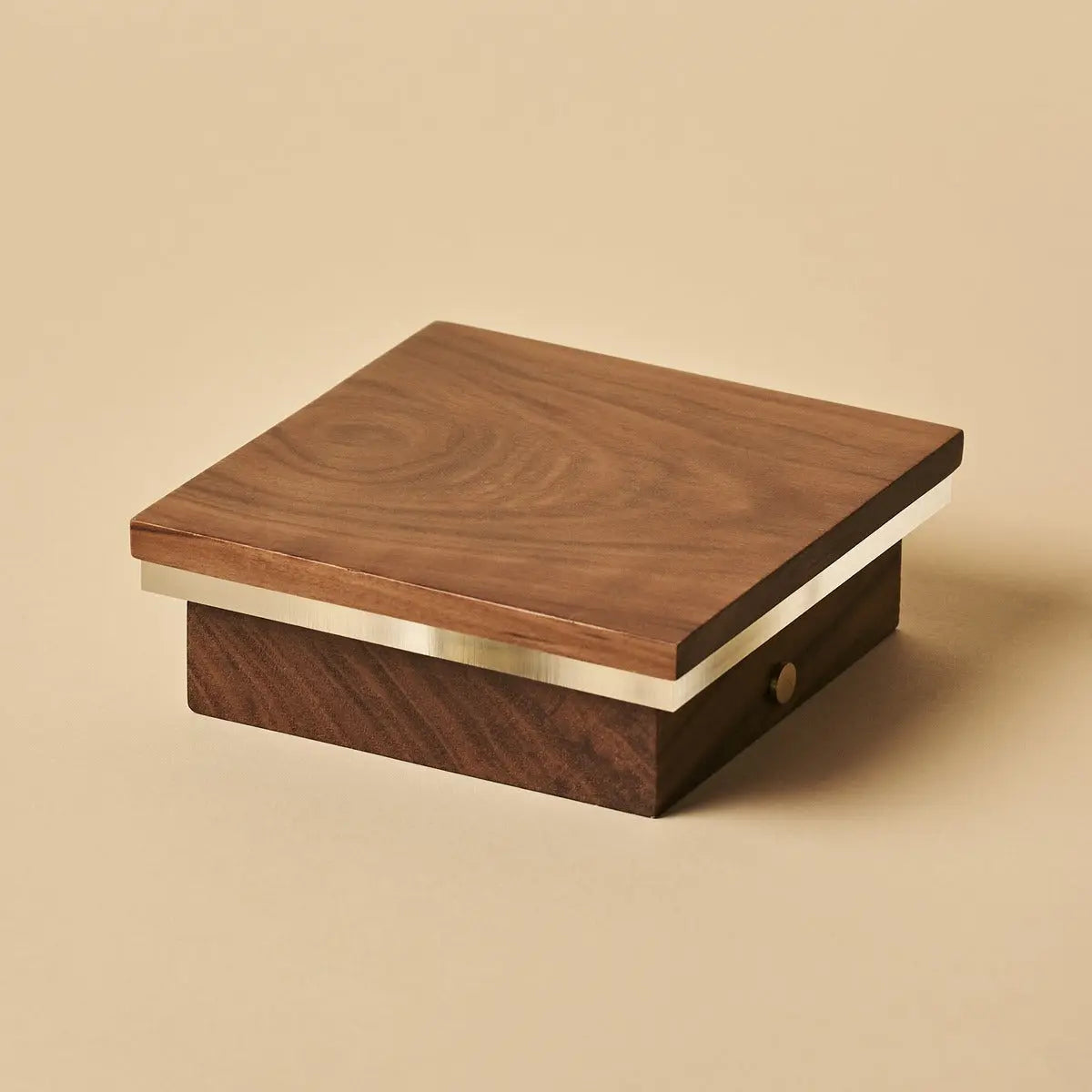 Lane Walnut Cordless Wall Light – Rechargeable, Dimmable, Sustainable & 3 Light Modes