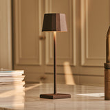 Lampe de table rechargeable Wouter Marron Moka – Chargement sans fil, intensité variable, autonomie de 120 heures