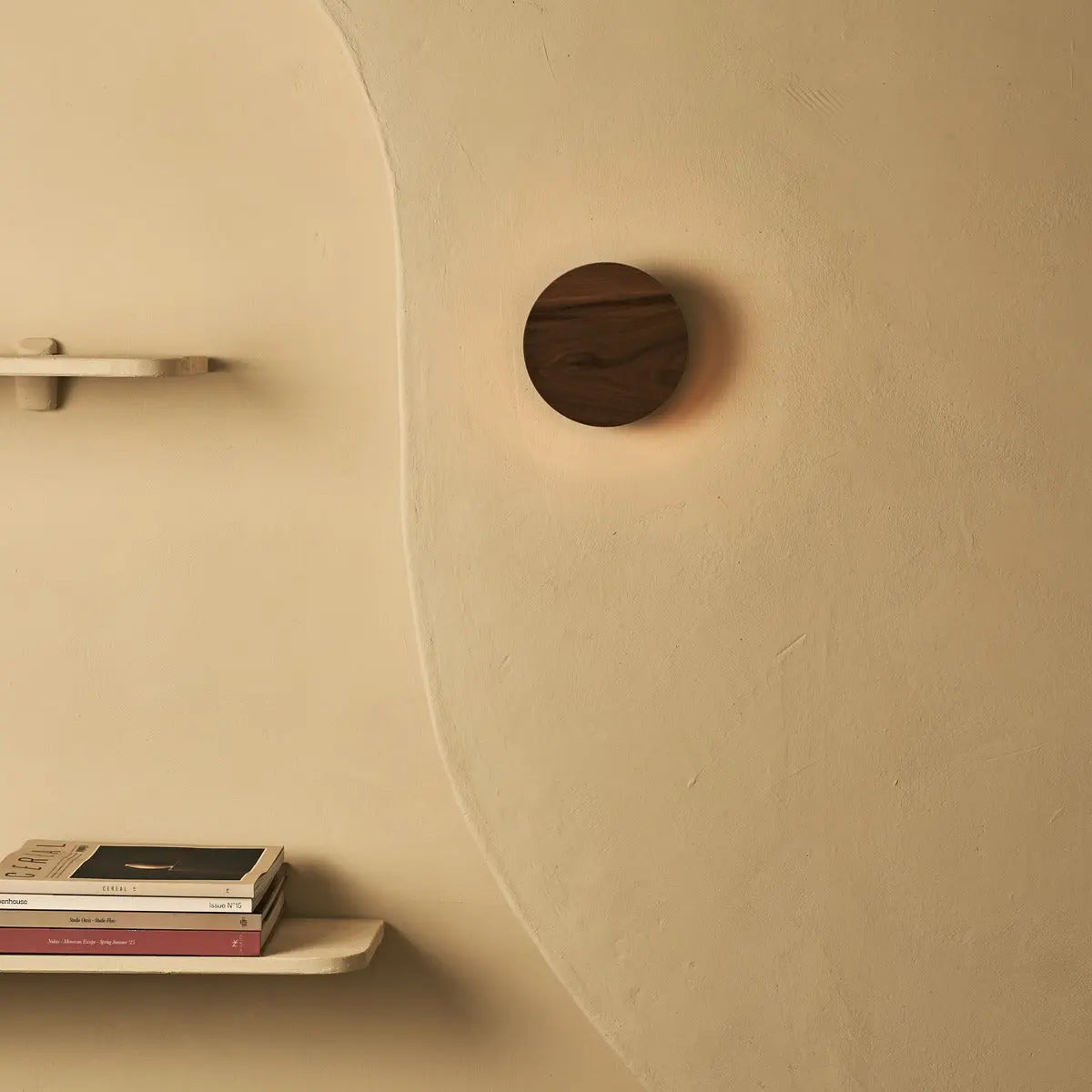 Lou Walnut Cordless Wall Light – Rechargeable & Dimmable with Touch Control