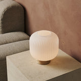 Lyla Lichtbruin Unieke Oplaadbare Lamp - Matglas & Houten Lampvoet, Dimbaar, 3 Lichtstanden