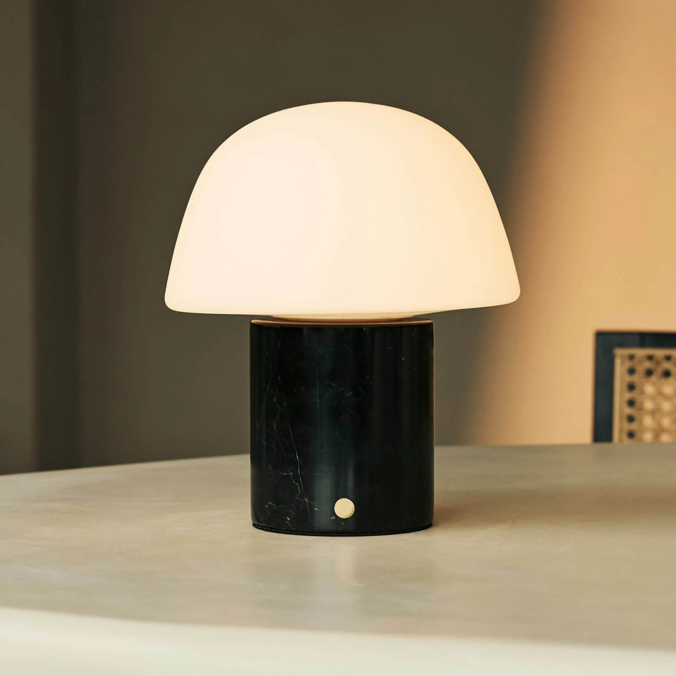 Maes Black / Nero Marquina – Elegant Marble Rechargeable Table Lamp, Up to 100 Hours of Illumination, Stylish and Functional