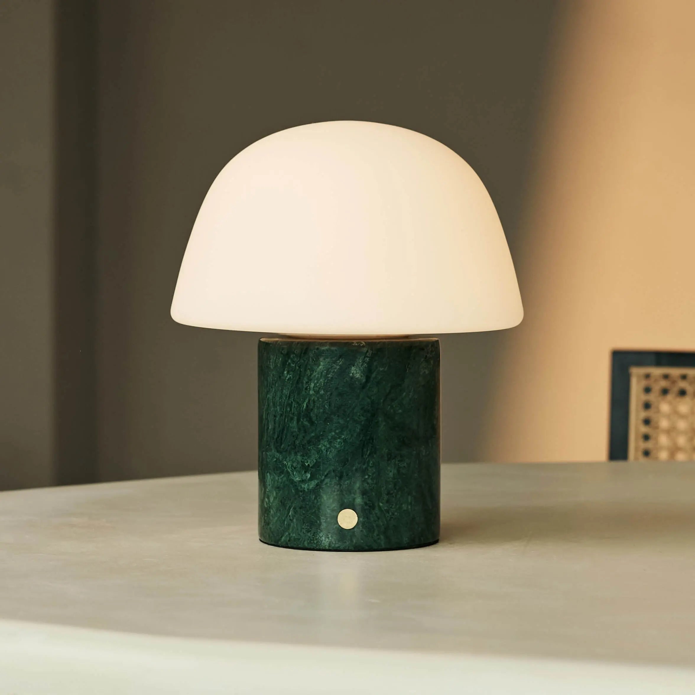 Maes Green / Verde Alpi – Elegant Marble Rechargeable Table Lamp, Up to 100 Hours of Illumination, Stylish and Functional
