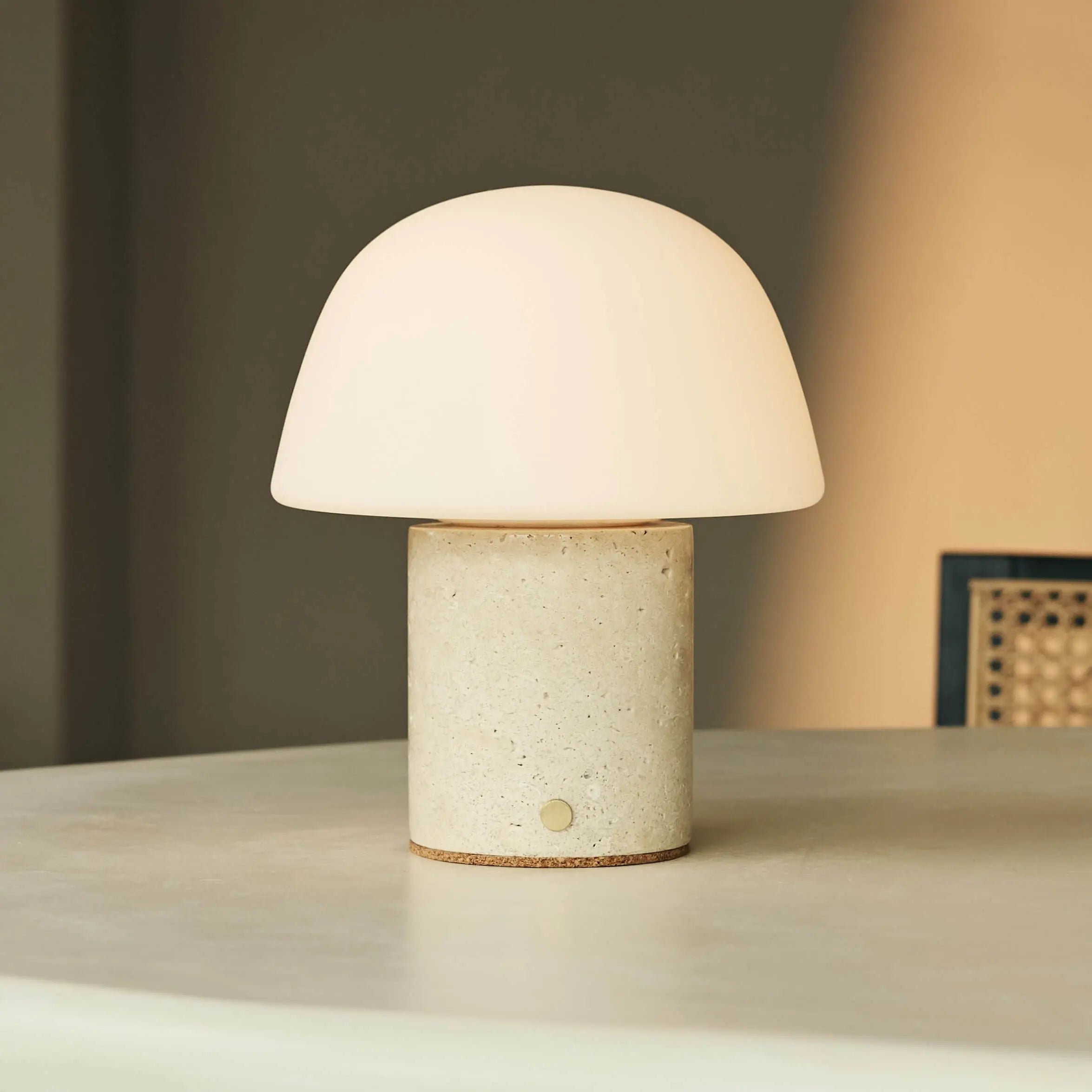 Maes Beige / Travertino Classico – Elegant Travertine Rechargeable Table Lamp, Up to 100 Hours of Illumination, Stylish and Functional