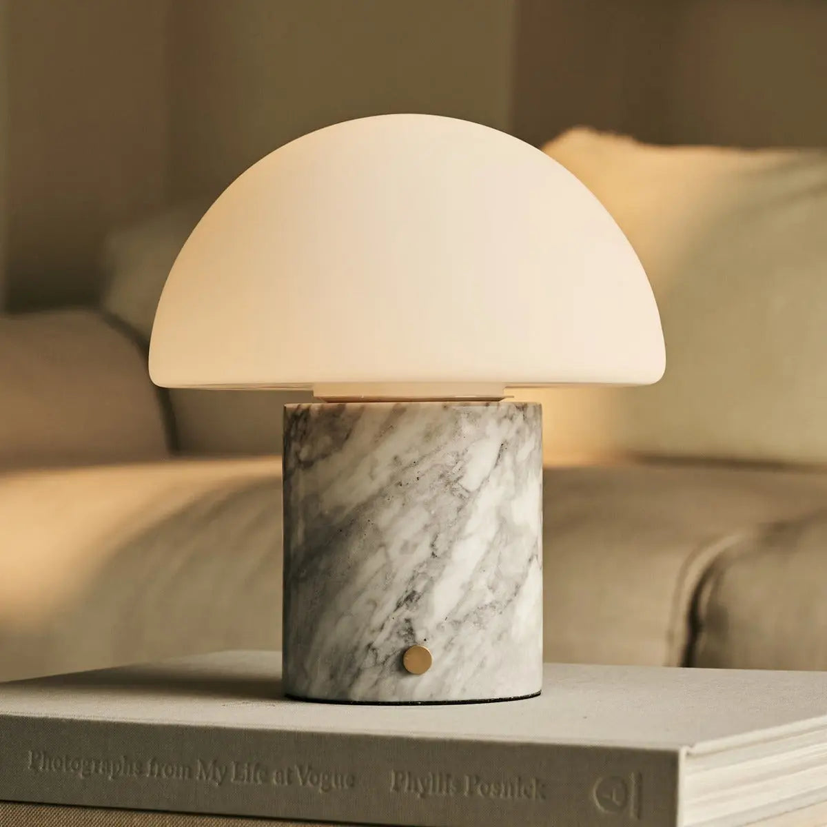 Maris White / Bianco Statuarietto – Classic Marble Rechargeable Table Lamp with 3 Light Colors & Dimming Function