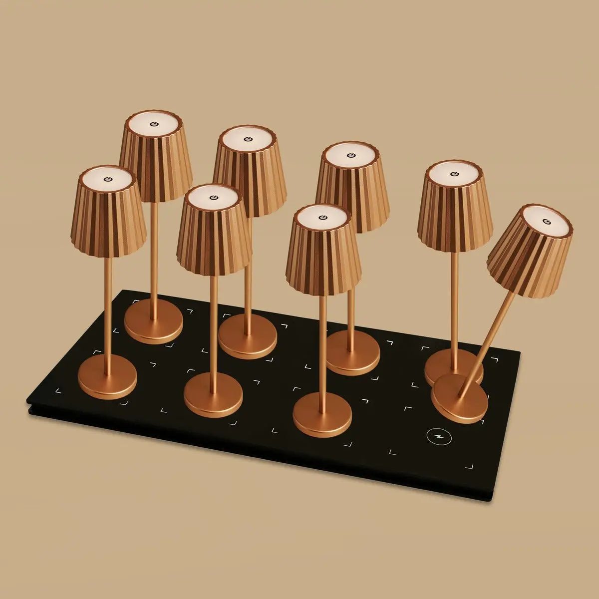 Combi Set Professional – 8 x Maya Copper Rechargeable Table Lamps & 1 x Central Station Wireless Charging Station with Qi-Technology – Perfect for Restaurants, Hospitality & Hotels Tavellio