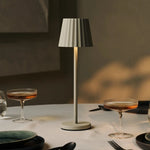 Combi Set Professional – 4 x Maya Shadow Grey Rechargeable Table Lamps & 1 x Amstel Wireless Charging Station with Qi-Technology – Perfect for Restaurants, Hospitality & Hotels Tavellio