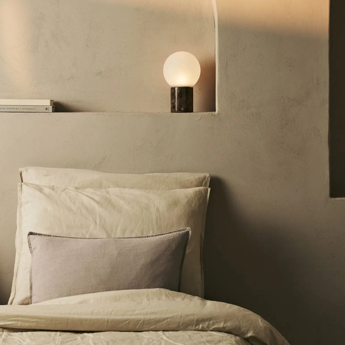 Metsu Brown / Emeperador Dark – Classic Marble Rechargeable Table Lamp with 3 Light Colors & Dimming Function