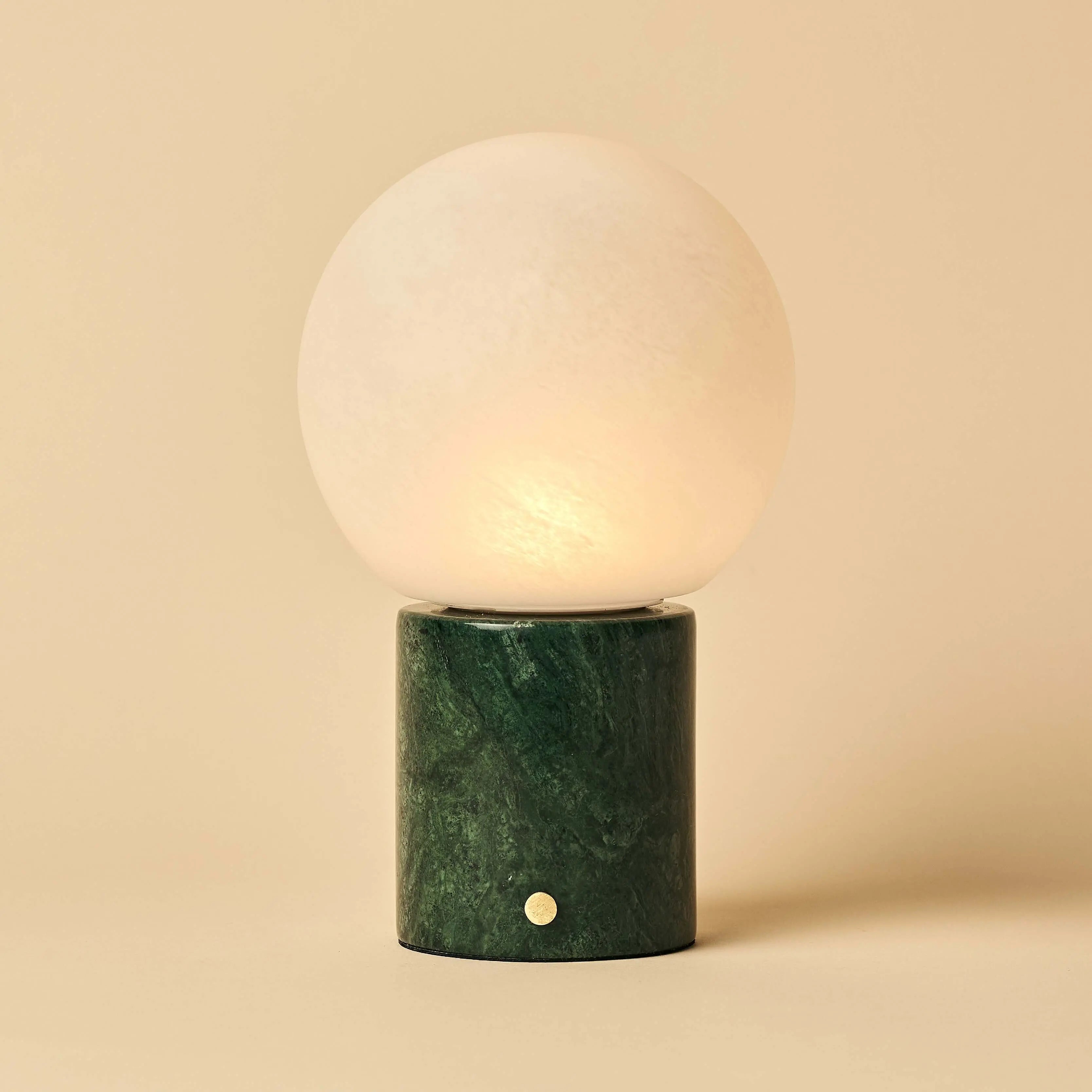 Metsu Green / Verde Alpi – Classic Marble Rechargeable Table Lamp with 3 Light Colors & Dimming Function