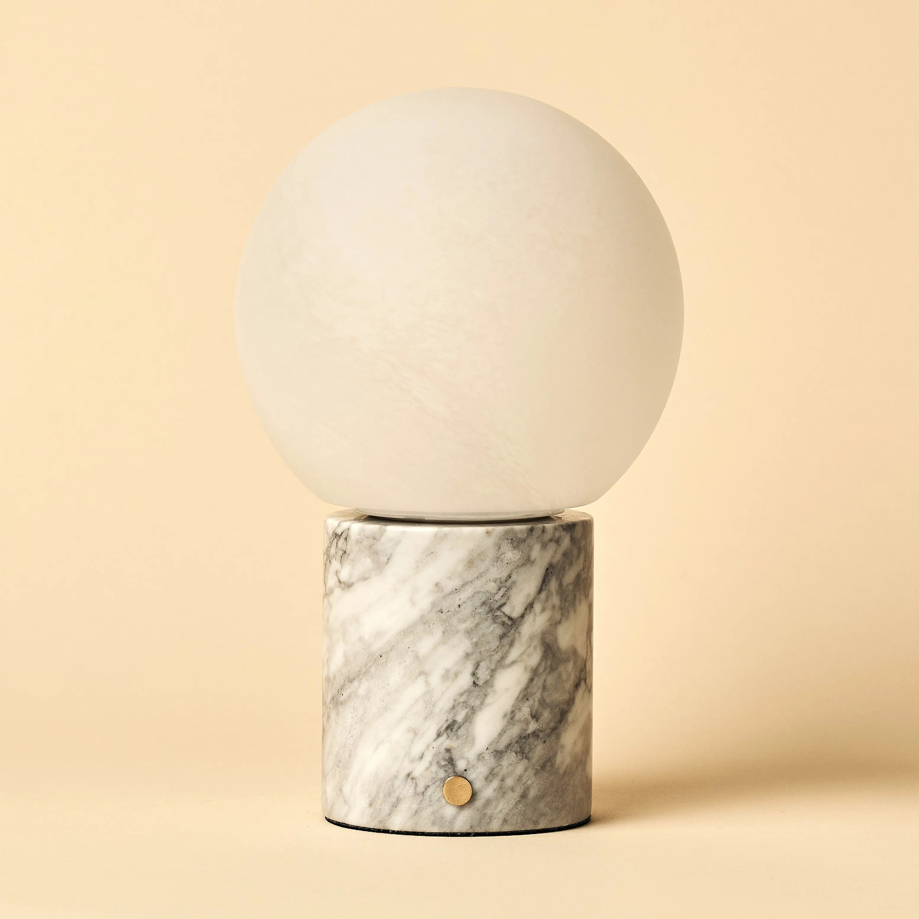 Metsu White / Bianco Statuarietto  – Classic Marble Rechargeable Table Lamp with 3 Light Colors & Dimming Function