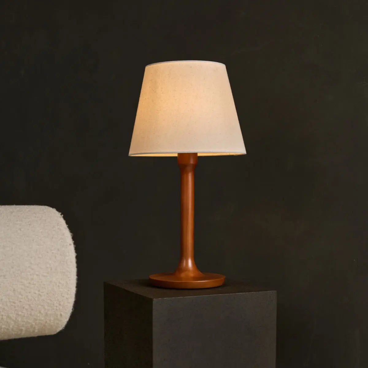 Nova Chestnut Brown Lamp with Wooden Base | Stylish Living Room & Bedroom Lighting Tavellio