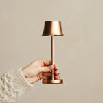 De Pijp Mini Copper Rechargeable Table Lamp – Wireless Charging, Dimmable Lamp & 3 Light Colors Tavellio