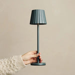 Maya Stone Grey Ribbed Table Lamp Made of Iron – Dimmable Lamp & 3 Light Modes, Rechargeable via Wireless Charging Station Tavellio
