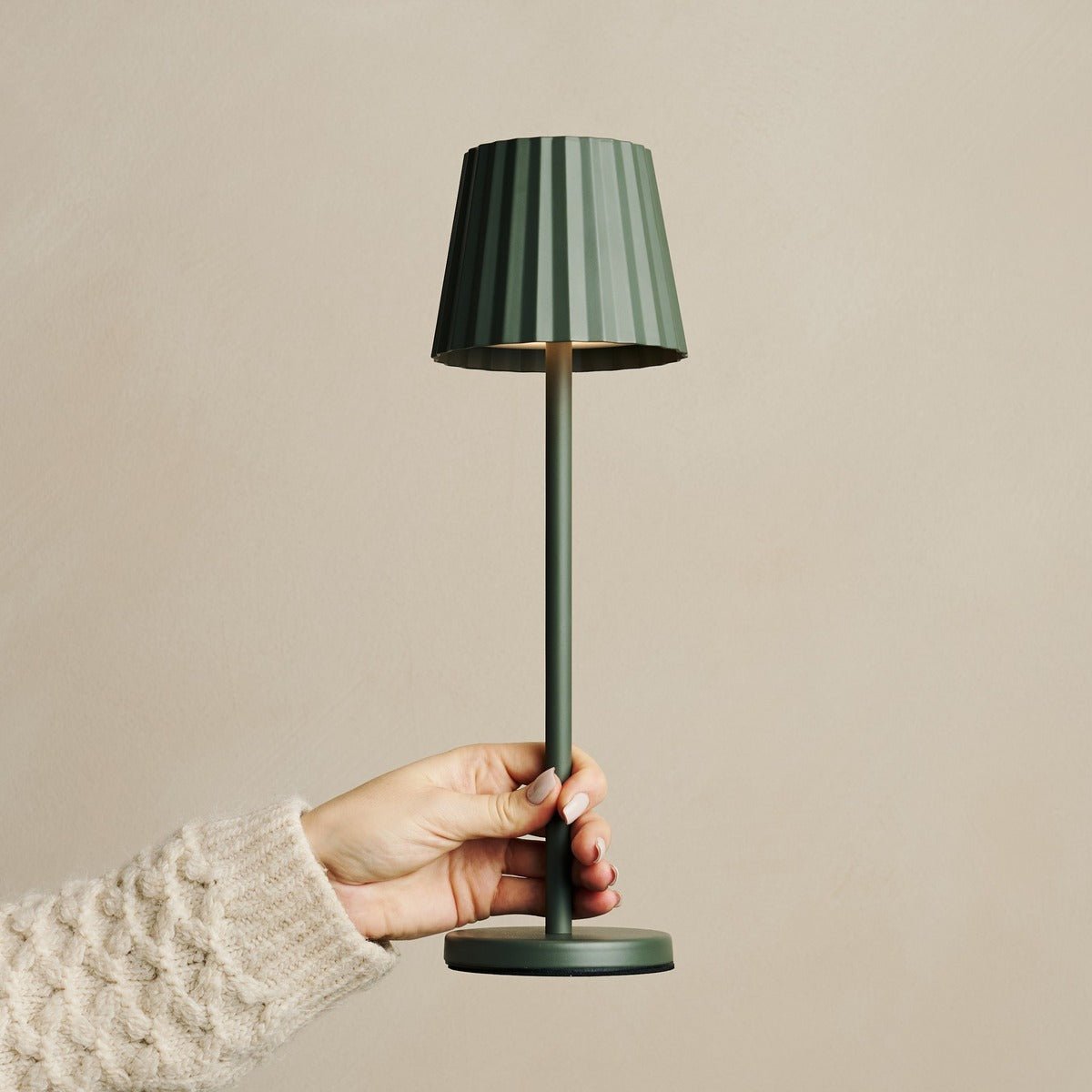 Maya-Olive-Green-ChargingStation-4-Hotel1