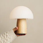 Mia Hellbraun stilvolle Holztischlampe mit Dimmer – Holz, funktional und dezent