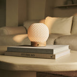 Vela Hellbraun Holz Marmor Kabellose Tischlampe 