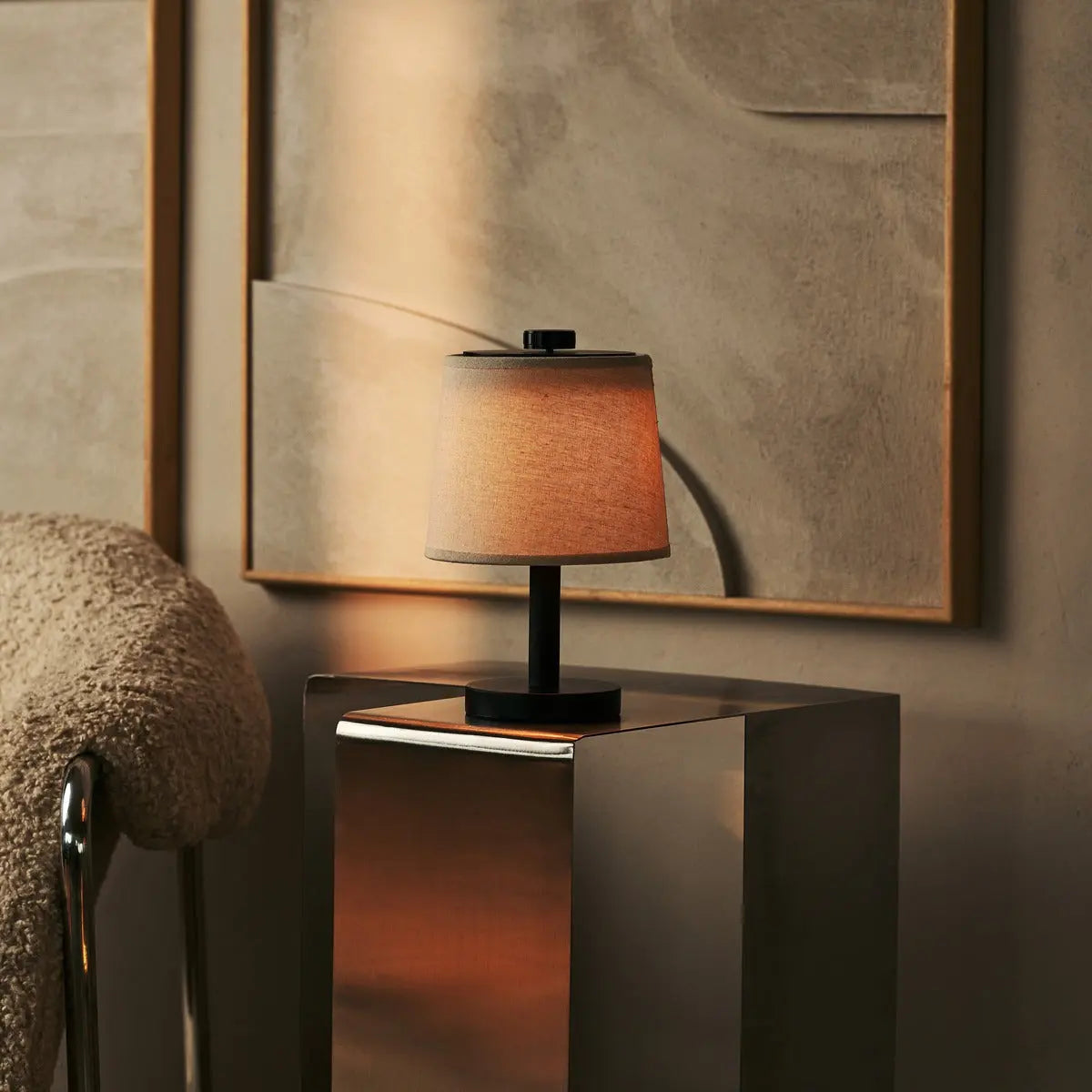 Rover Black Wooden Lamp – Rechargeable, Cordless & Dimmable Shade