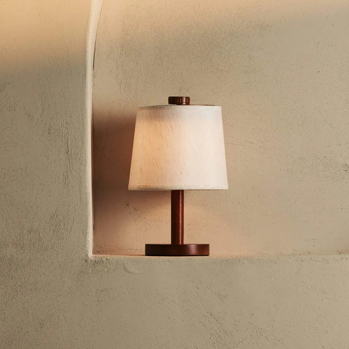 Rover Chestnut Brown Wooden Lamp – Rechargeable, Cordless & Dimmable Shade