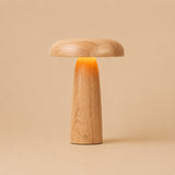 Lennart Hellbraun Holz-Tischlampe 
