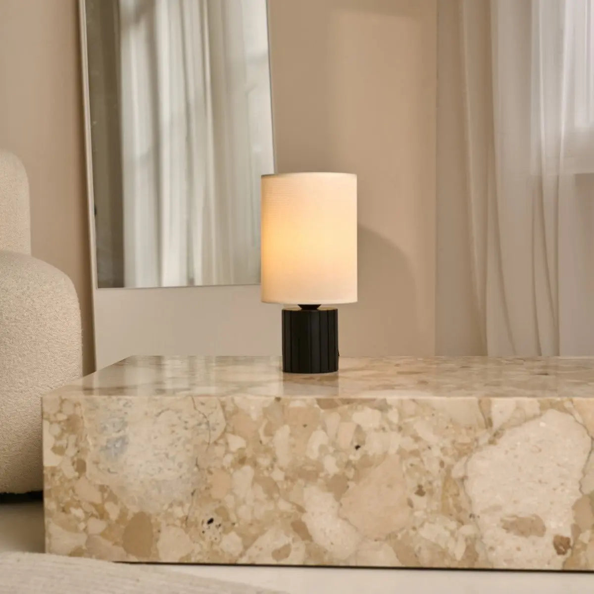 Kiko Black Table Lamp – Cozy Black & Beige Desk Lamp with E27 Fitting Tavellio