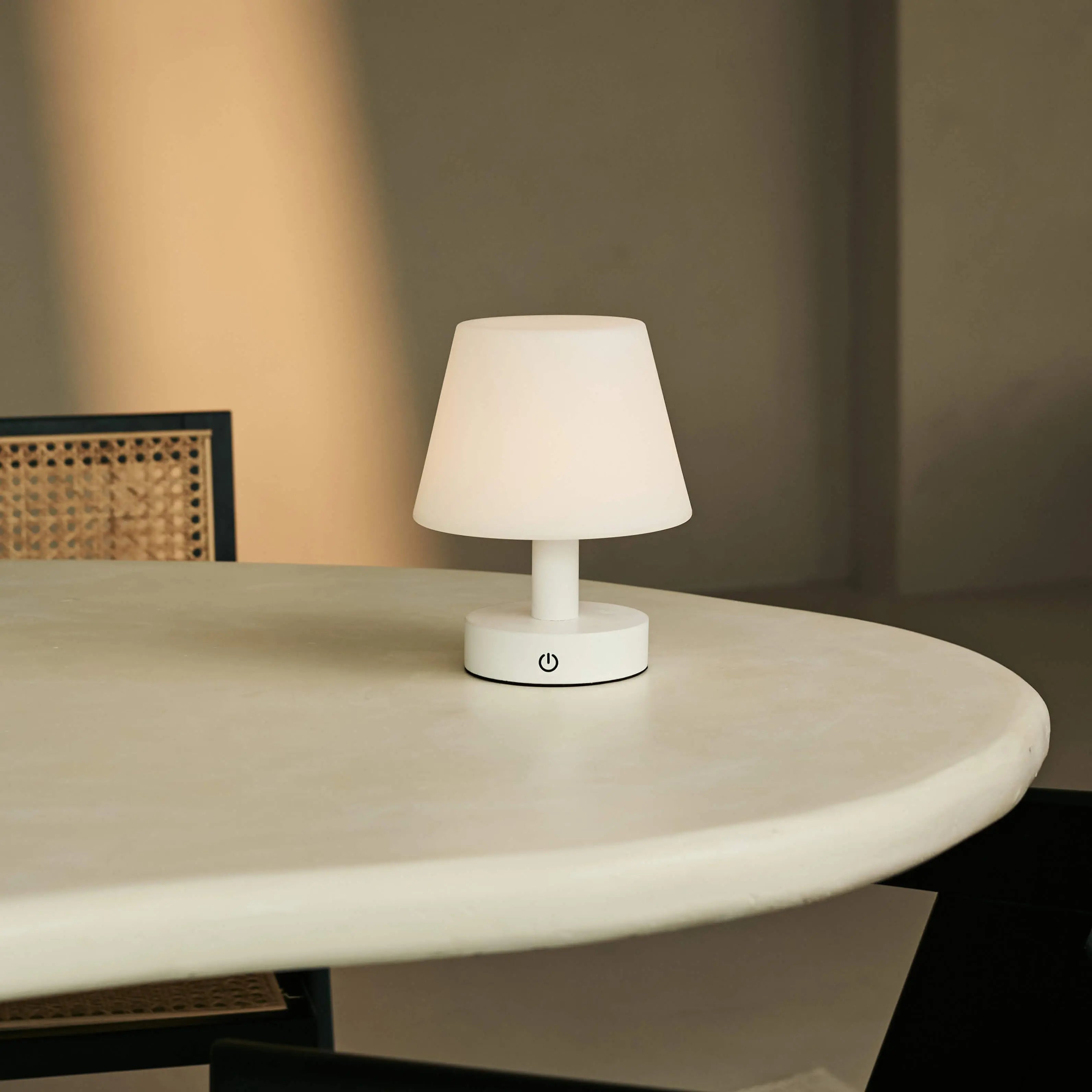 Teddy White Wooden Rechargeable Table Lamp – Dimmable, USB-C, 100-Hour Battery