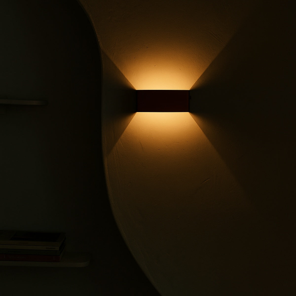 Tessa Vanilla Cordless Wall Lamp including Remote Control, 20 Light Modes, Dimmable, Magnetic Suspension System & with Motion Sensor Tavellio