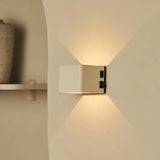 Tess Vanilla Rechargeable Wall Lamp – Motion sensor, 20 Different Light Modes, Dimmable, Magnetic Suspension System Lamp & Including Remote Control