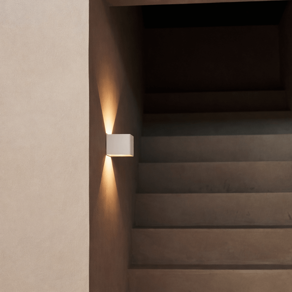Tess Wit Draadloze Wandlamp | Bewegingssensor, 20 Lichtkeuren & Afstandsbediening