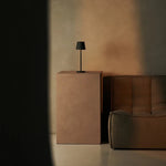 Maya Olive Green Ribbed Table Lamp Made of Iron – Dimmable Lamp & 3 Light Modes, Rechargeable via Wireless Charging Station Tavellio