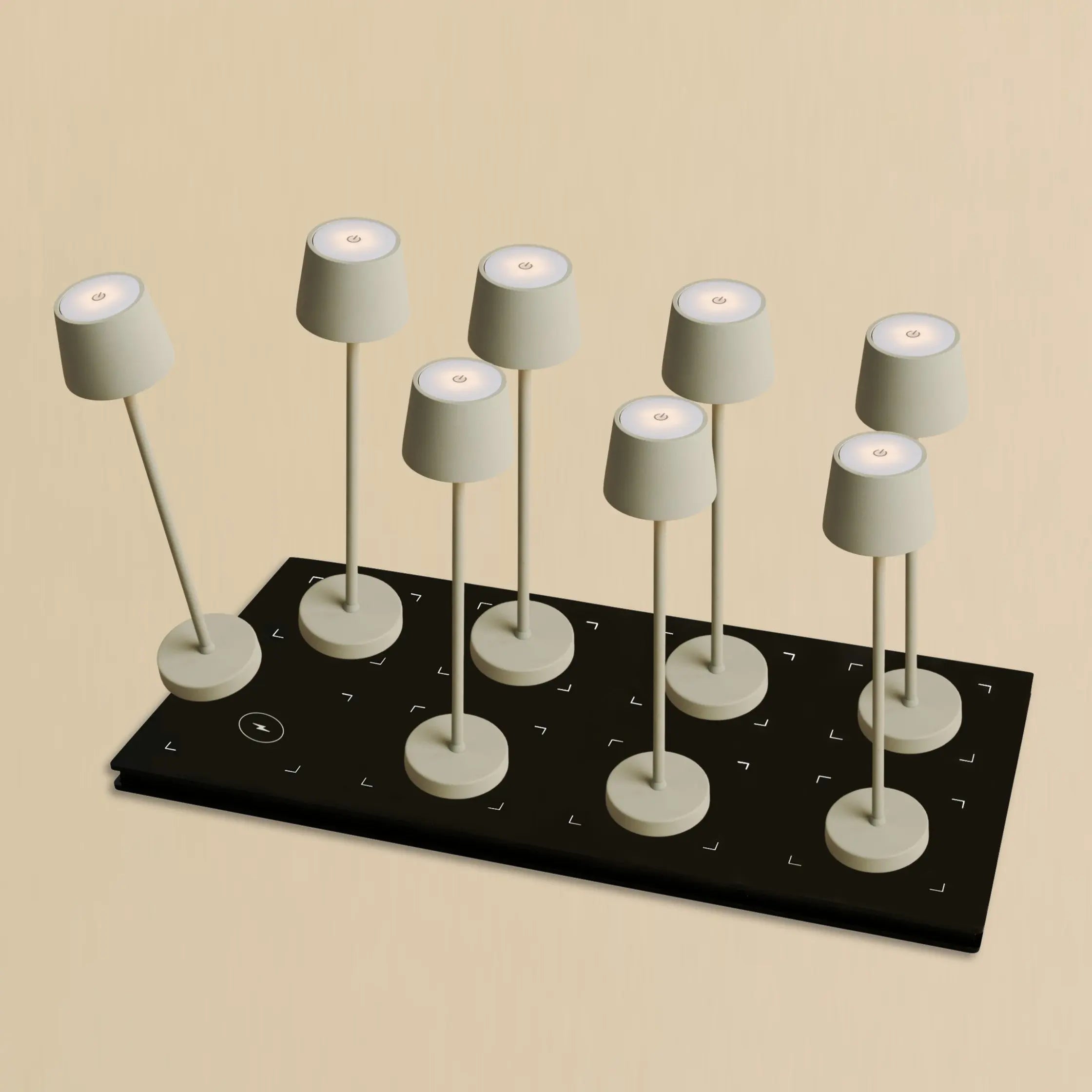 Combi Set Professional – 8 x Vondel Mini Shadow Grey Rechargeable Table Lamps & 1 x Central Station Wireless Charging Station with Q1-Technology – Perfect for Restaurants, Hospitality & Hotels Tavellio