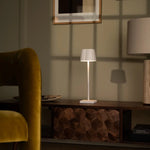 William White Rechargeable Table Lamp – Cordless, Dimmable, 120-Hour Battery Life Tavellio