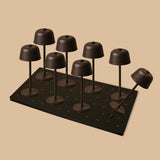 Professional Kombi-Set | 8 x Anton Mokkabraun Tischlampen & Magnetisch Ladestation