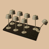 Professional Kombi-Set | 8 x Anton Schattengrau Tischlampen & Magnetisch Ladestation