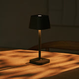 Professional Kombi-Set | 4 × Ava Olivgrün Tischlampen & Magnetisch Ladestation