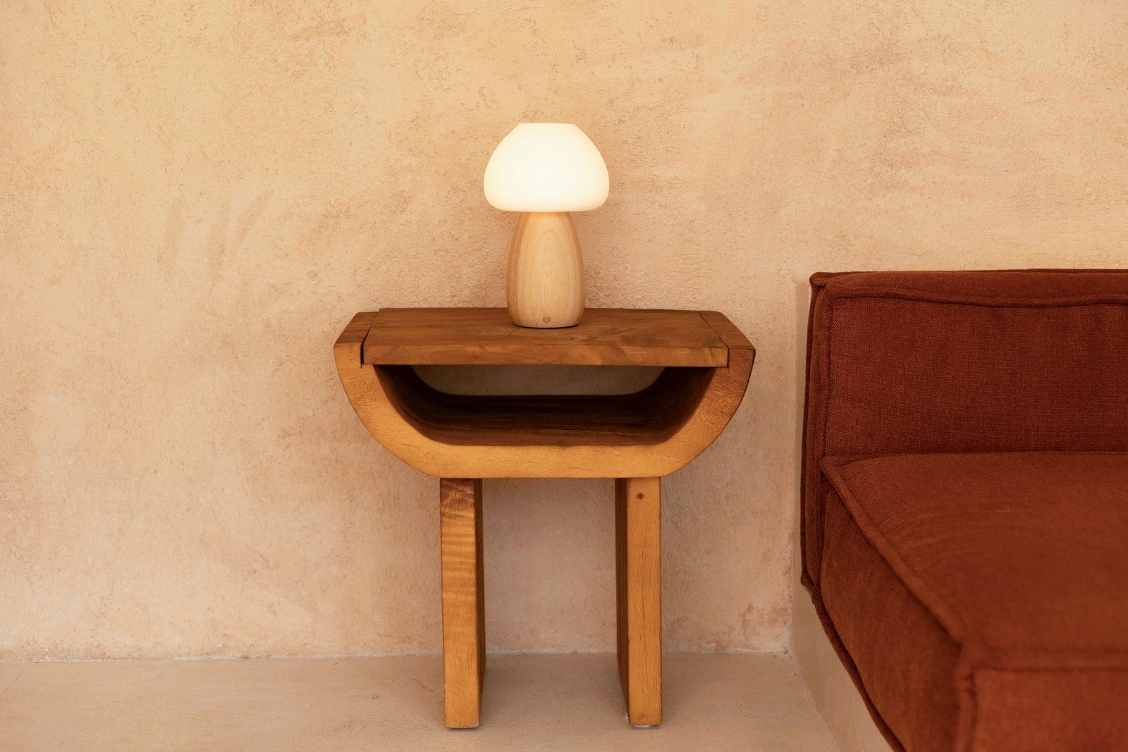 Tavellio lamp in the evening