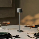 Combi Set Professional – 8 x Vondel Mini Mouse Grey Rechargeable Table Lamps & 1 x Central Station Wireless Charging Station with Q1-Technology – Perfect for Restaurants, Hospitality & Hotels Tavellio