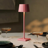 Combi Set Professional – 8 x Wouter Flamingo Pink Rechargeable Table Lamps & 1 x Central Station Wireless Charging Station with Qi-Technology – Perfect for Restaurants, Hospitality & Hotels Tavellio