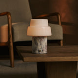Pissarro Weiß – Lilac Marmor Wiederaufladbare Tischlampe 