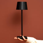 William Black Rechargeable Iron Table Lamp – 120-Hour Battery, Dimmable, USB-C Charging Tavellio