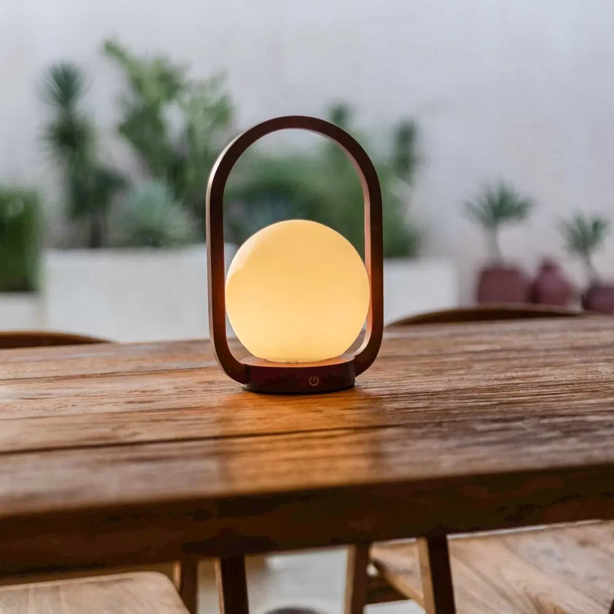 Skye Chestnut Brown Wooden Cordless Lamp | Rechargeable & Dimmable Tavellio