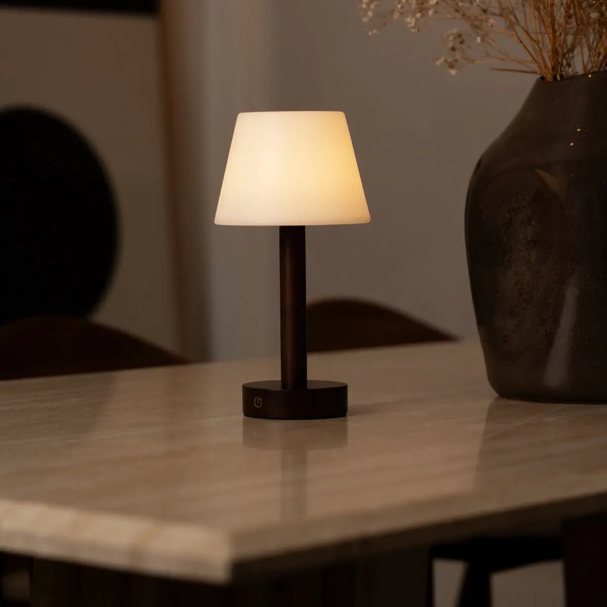 Zoë Dark Brown Wooden Rechargeable Table Lamp | Dimmable, USB-C, 80-Hour Battery Tavellio