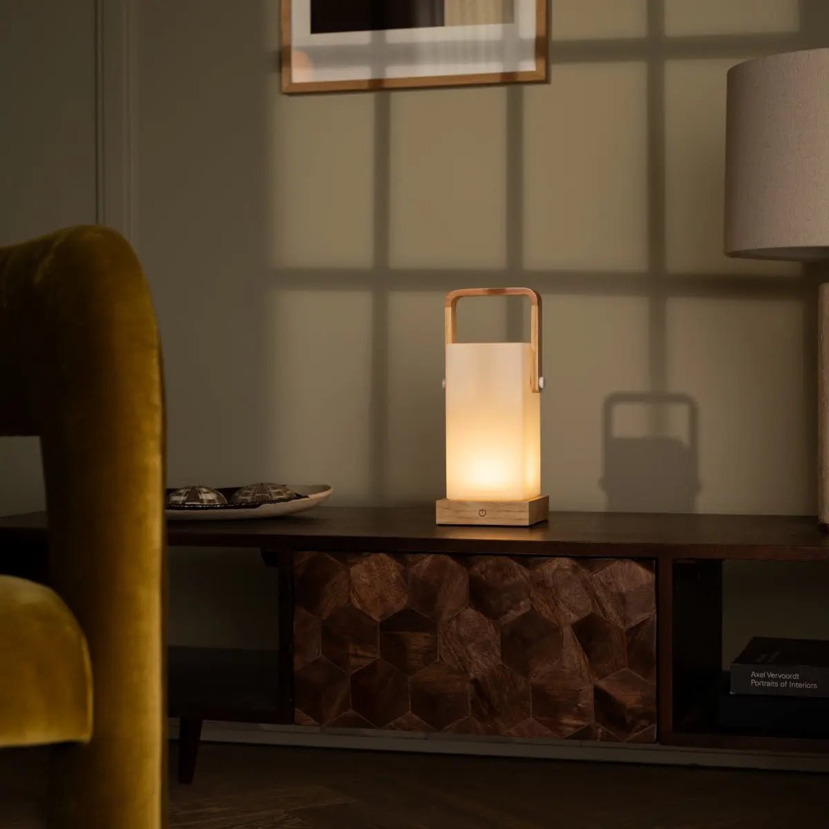 Harper Light Brown Wooden Lamp – Cordless Rechargeable Table Lamp with Handle Tavellio
