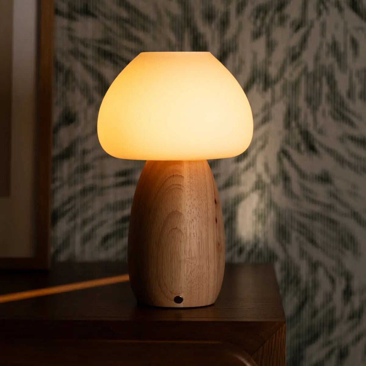 Bear Light Brown Stylish Rechargeable Lamp – Cordless, Dimmable, Eco-Friendly Design Tavellio