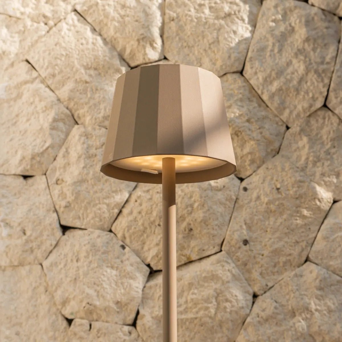William Koala Brown Rechargeable Iron Table Lamp – Dimmable, USB-C Charging, 120-Hour Battery Life - Tavellio